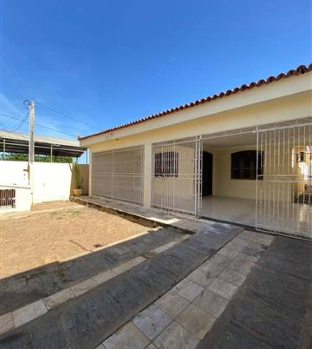 WhatsApp Image 2025-10-08 at 08.12.03 1.jpeg